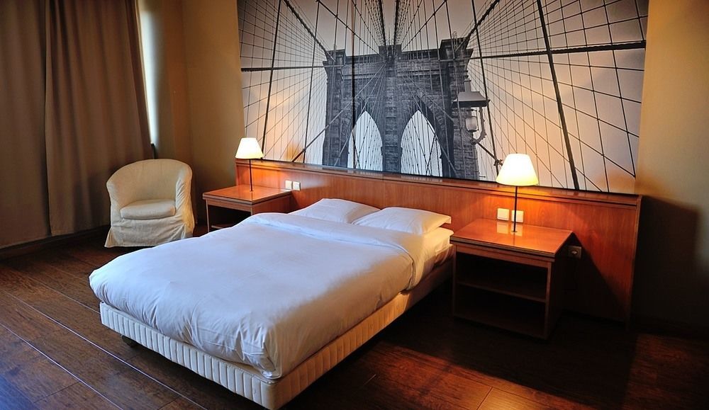 Escale Hotel Saint-Gilles Luaran gambar
