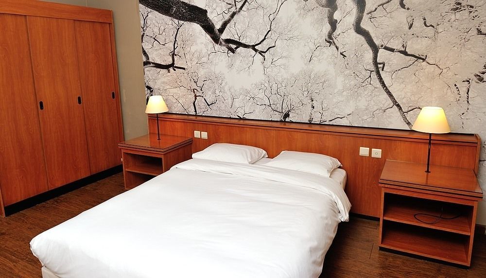 Escale Hotel Saint-Gilles Luaran gambar